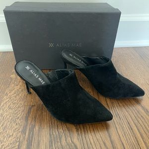 Alias Mae Tealy Heel | NEW, NEVER WORN, size 7